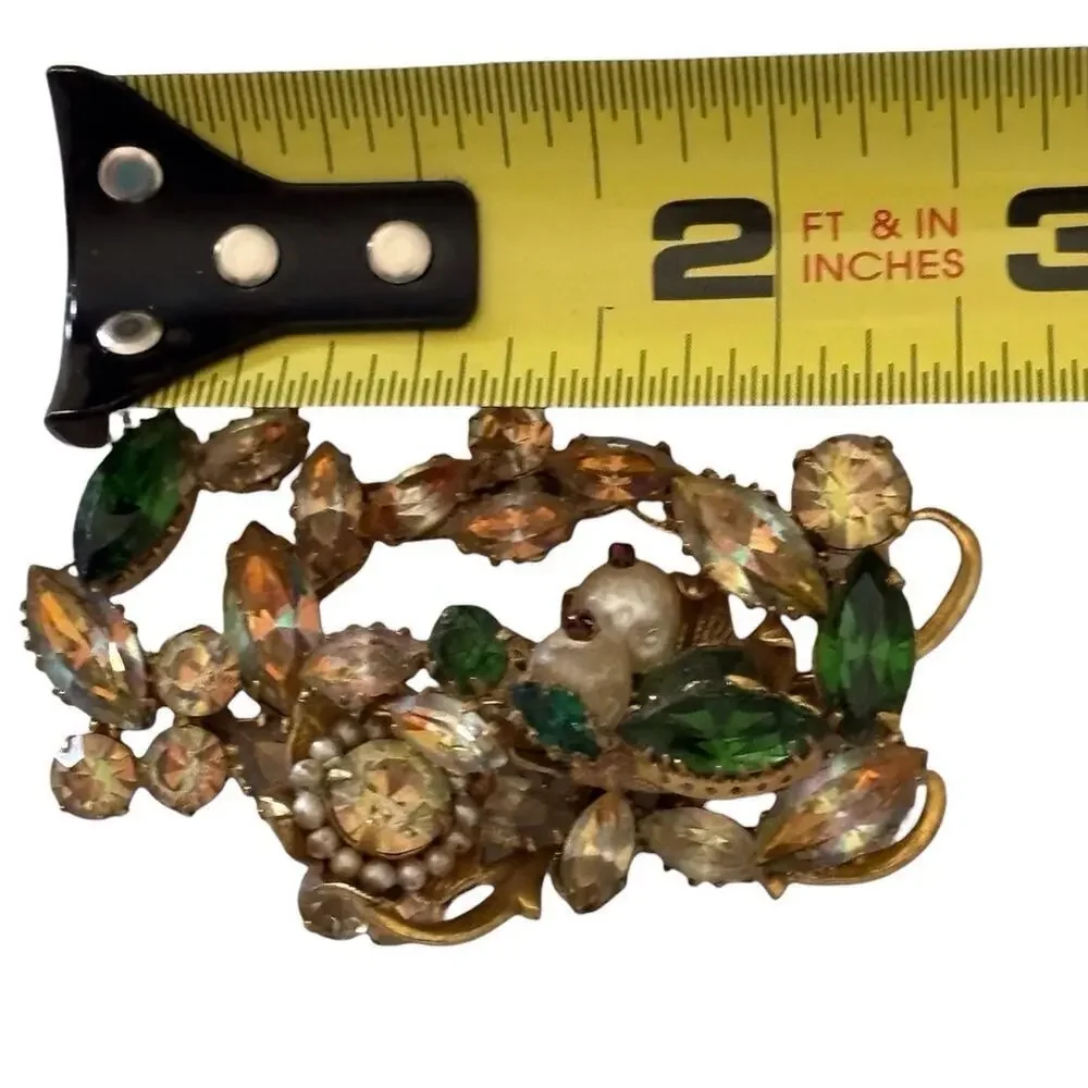 1940’s Unsigned MIRIAM HASKELL Like Designed Brooch Faux Pearl Green Glass Beads